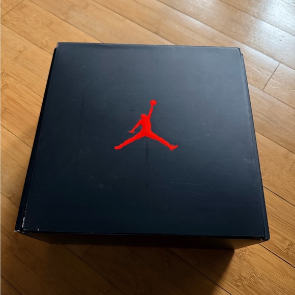 Women’s Air Jordan Loafer Mule - Picture 9 of 9